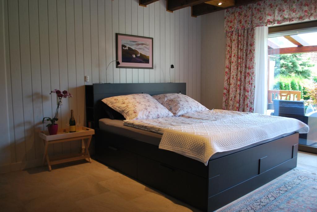 Wile Away Apartment มาร์คดอร์ฟ ภายนอก รูปภาพ